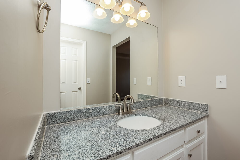 Building Photo - 823 Neelys Chase Dr