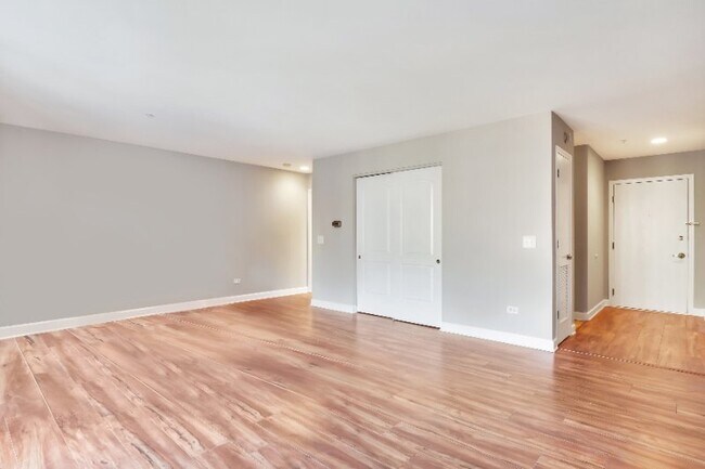 Building Photo - 57 E Hattendorf Ave