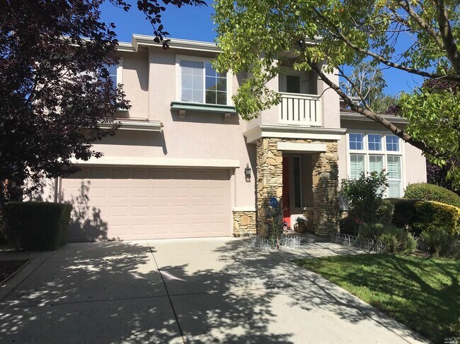 Building Photo - 80 Pinheiro Cir