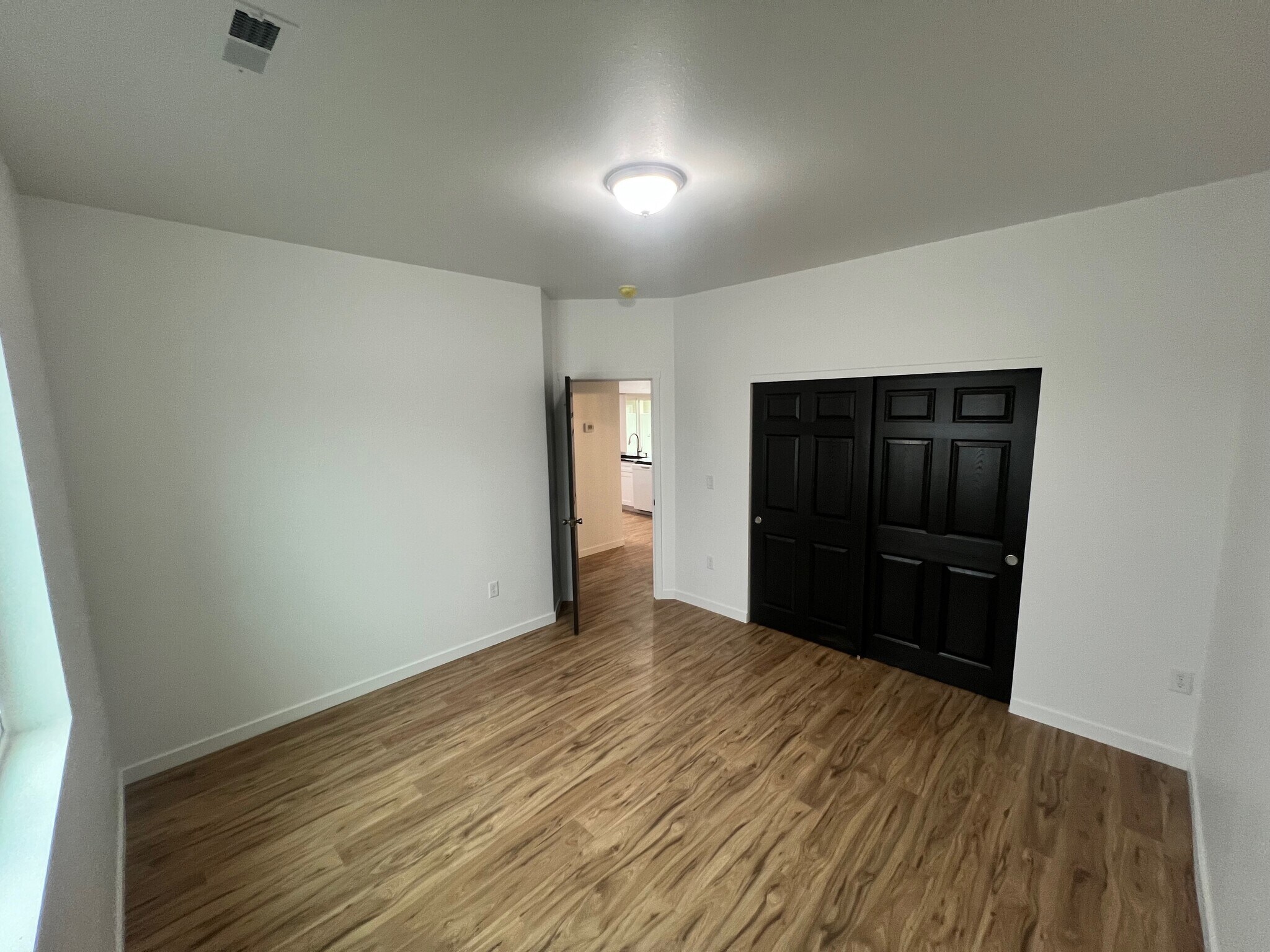 Building Photo - 119 Grant Dr