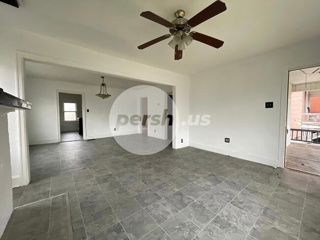 Building Photo - 980 W William St