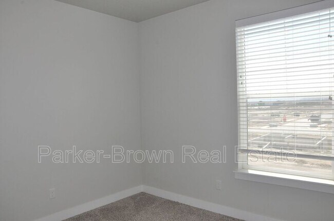 Building Photo - 4076 W 1530 N