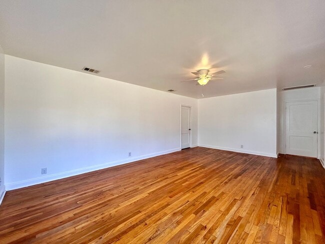 Building Photo - 5207 Shoal Creek Blvd