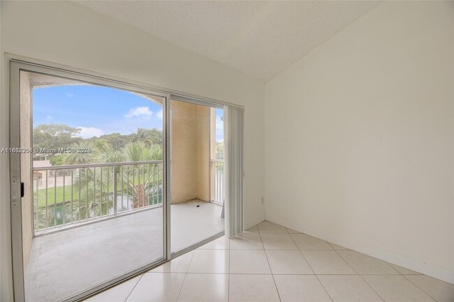 Building Photo - 2600 S University Dr