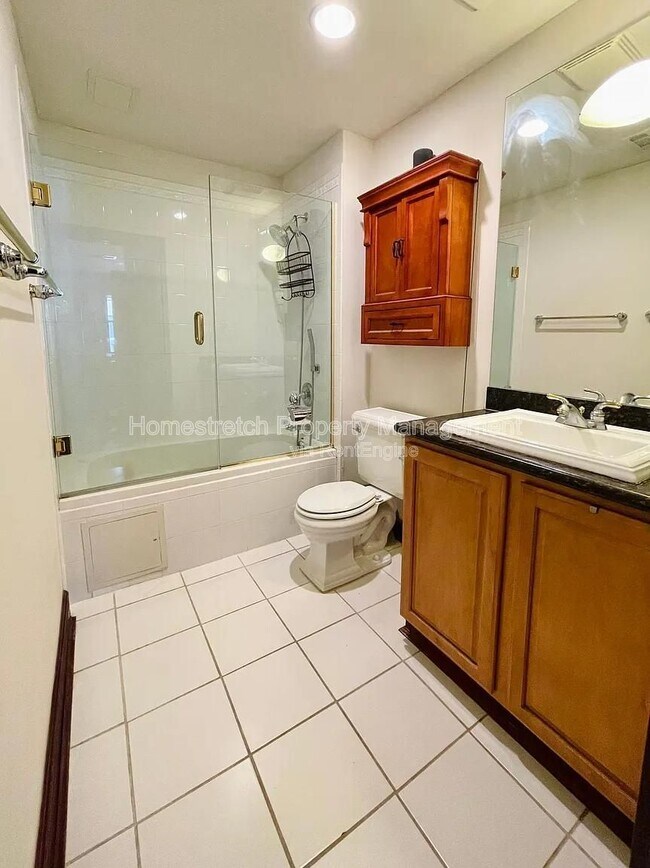 Building Photo - 4540 Lindell Blvd