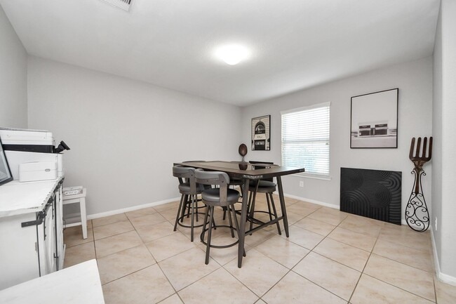 Building Photo - 18326 Trace Pointe Ln