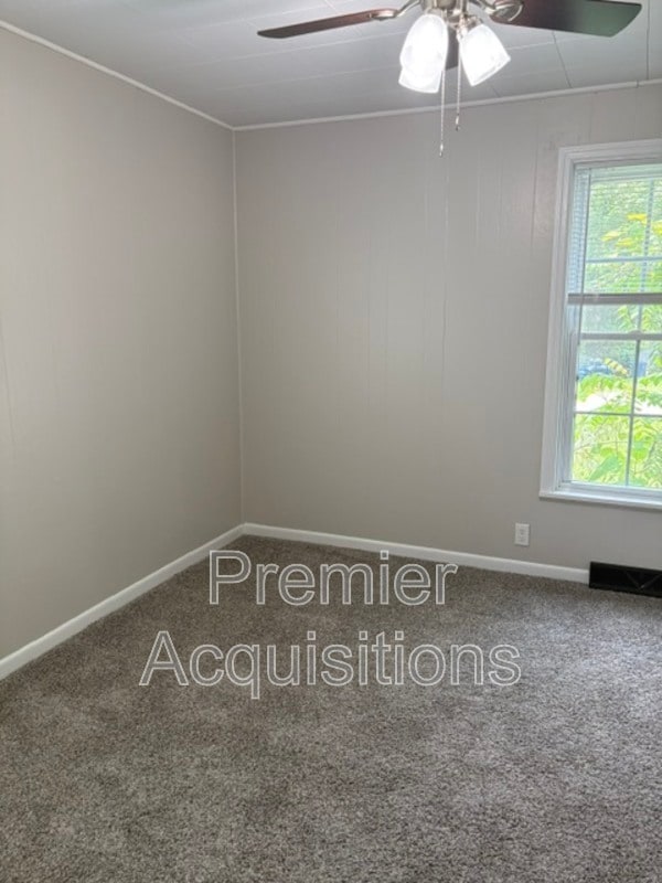Building Photo - 2108 Fernwood Pl