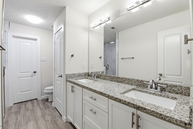 Building Photo - 26218 Cypresswood Dr