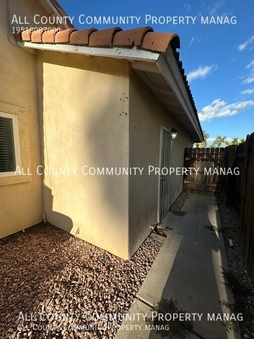 Building Photo - 1857 Creekside Dr