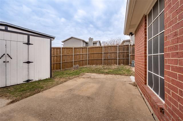 Building Photo - 3141 Riverside Dr