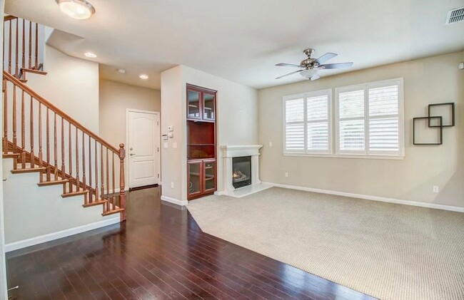 Building Photo - 30 Sheen Ct