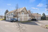 Building Photo - 22855 E Country Vista Dr