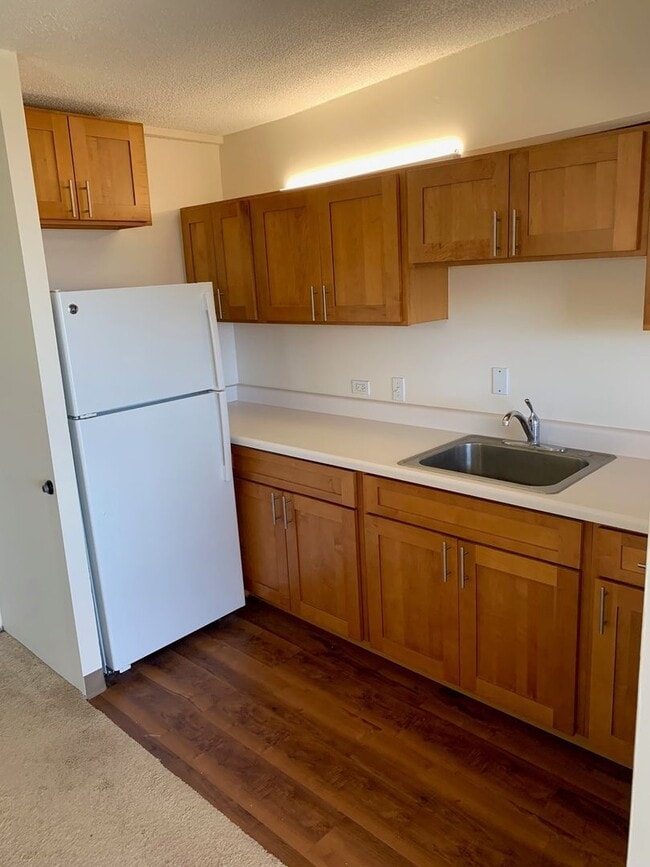 Building Photo - Studio Apt with Amazing City Views Located at Marco Polo!!!