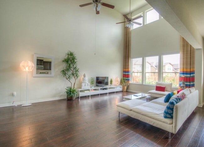 Building Photo - 4016 Tranquil Ln