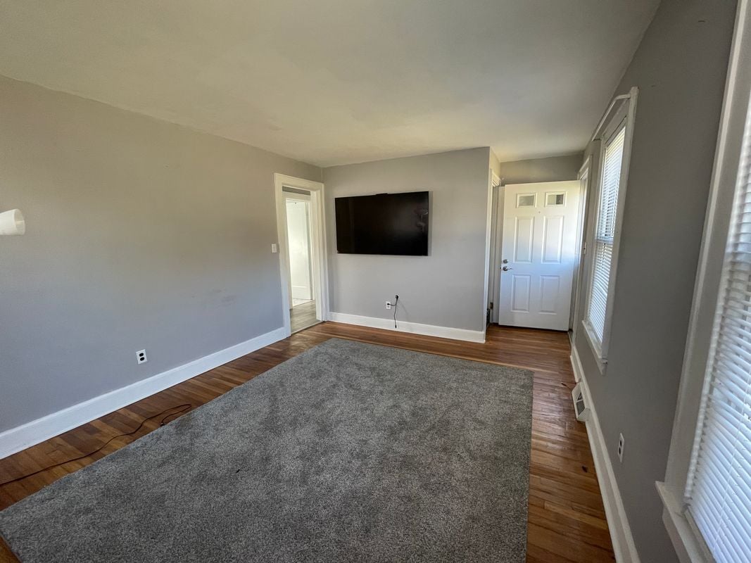 Building Photo - 31 Francis Ave