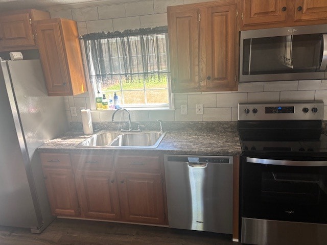 Building Photo - 397 Lester Dr