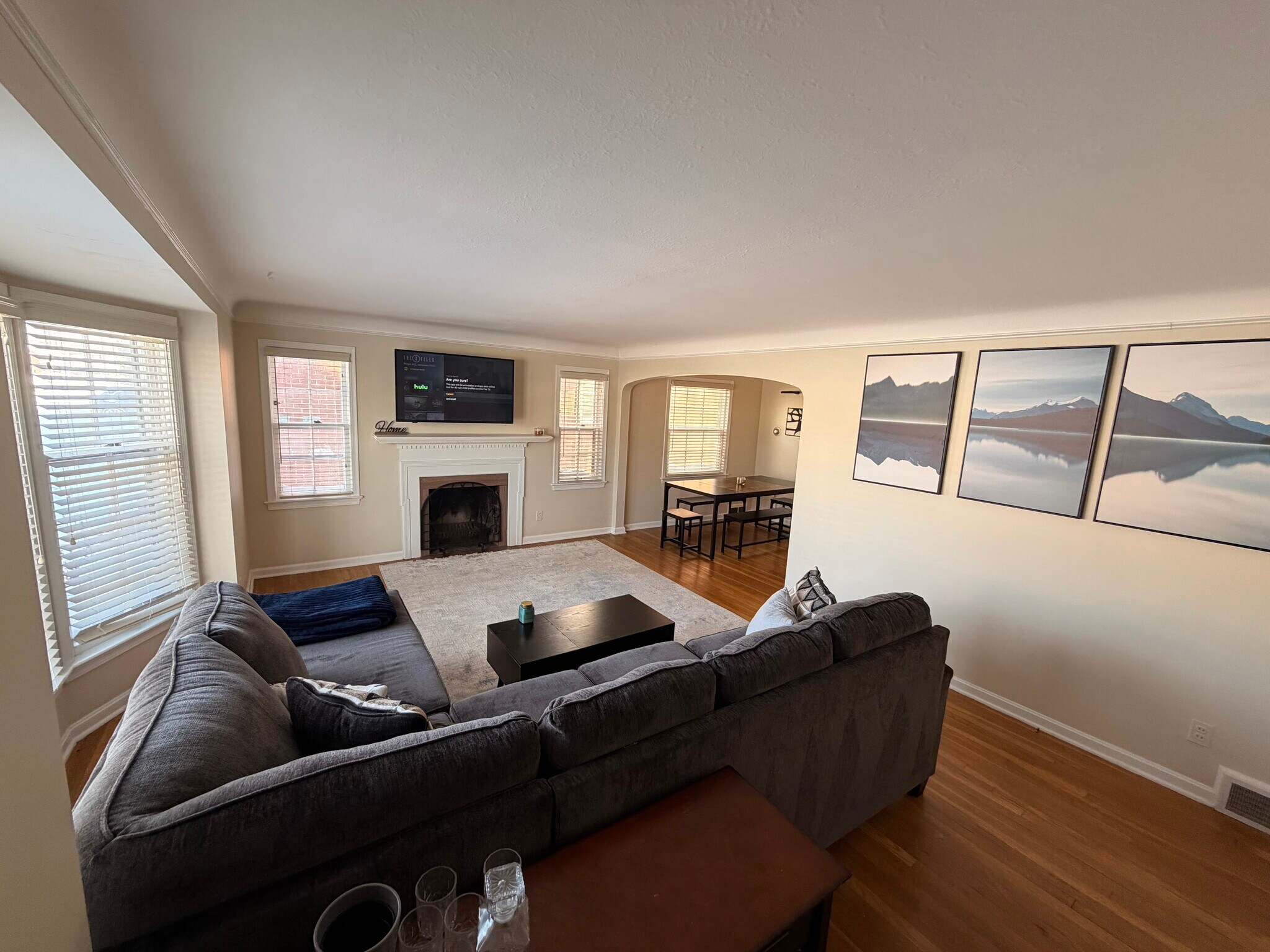 Building Photo - 13582 Cedar Rd