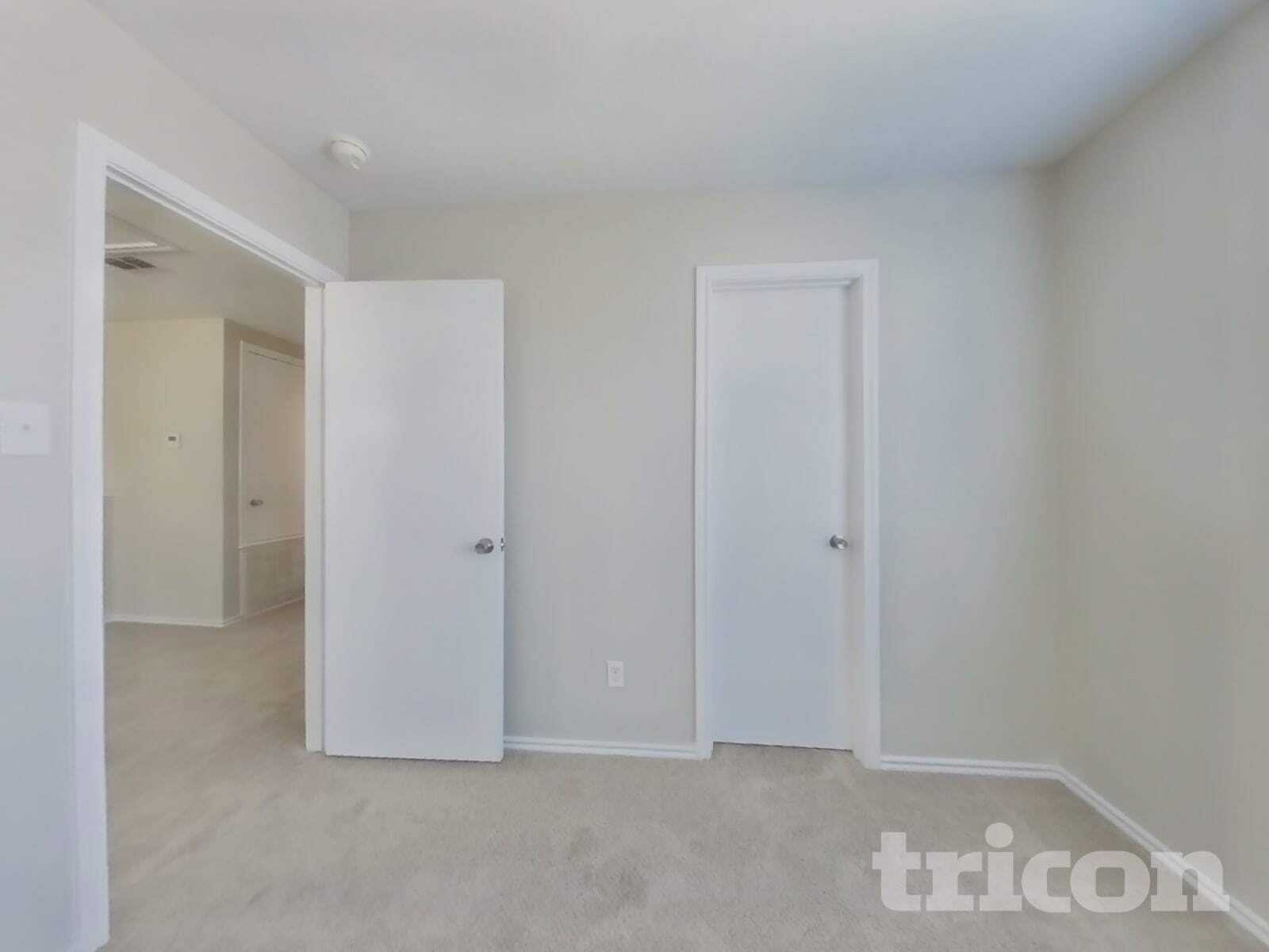 Building Photo - 5003 Mustang View