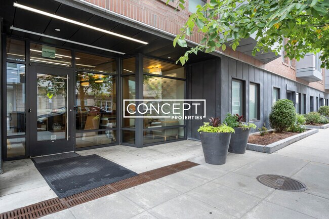 Building Photo - 9A Miner St. Unit 407