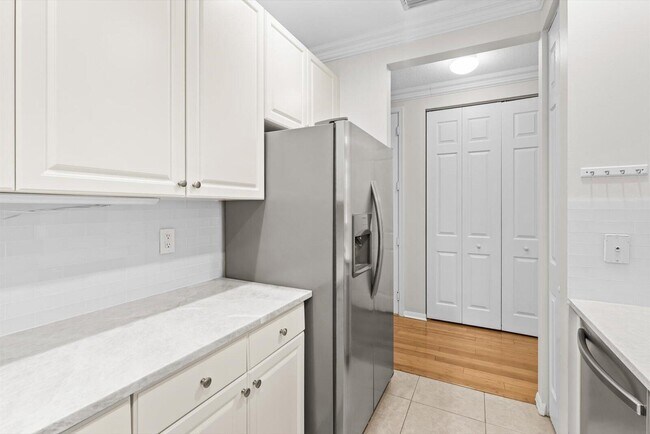 Building Photo - 1460 Corbison Point Pl