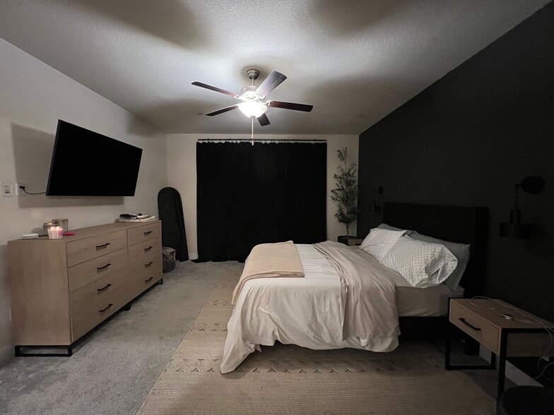 Building Photo - 432 Noble Dr