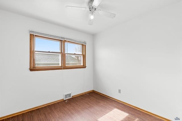 Building Photo - 832 Haines Ave
