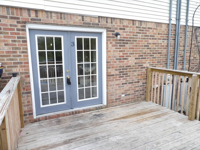 Building Photo - 432 Harrodsburg Ln