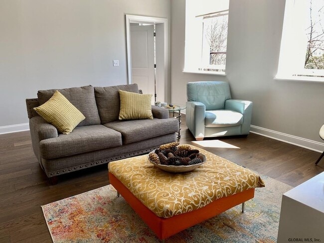 Building Photo - 77 Van Dam St