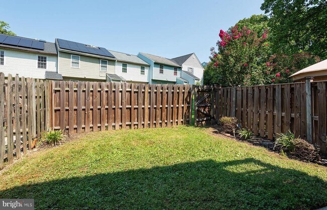 Building Photo - 2406 Rosecroft Ct