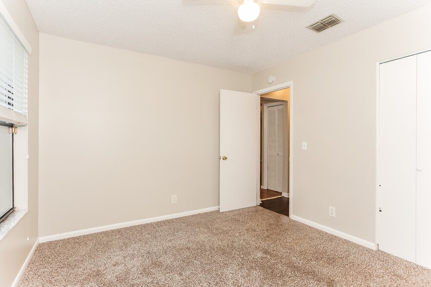Building Photo - 4220 Penneykamp Rd