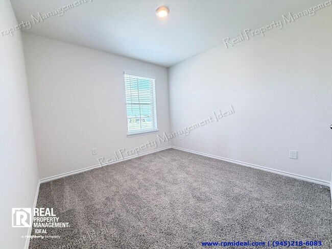 Building Photo - 621 Dunhill Rd