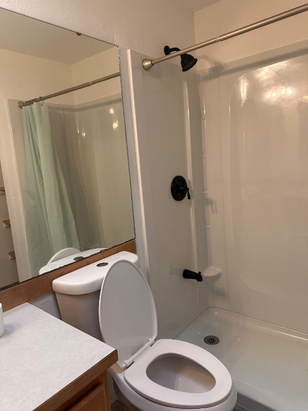 Building Photo - 8408 22nd Ave SW