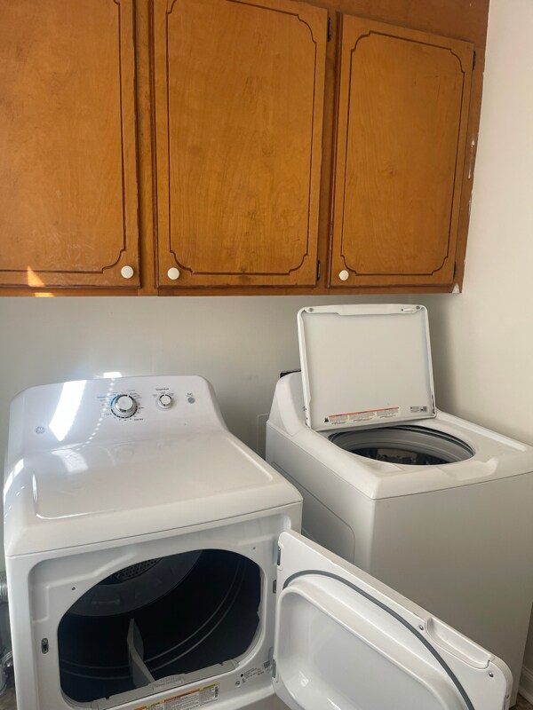 Building Photo - 11 Crescent Ln