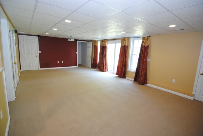 Building Photo - 40 Hibiscus Way