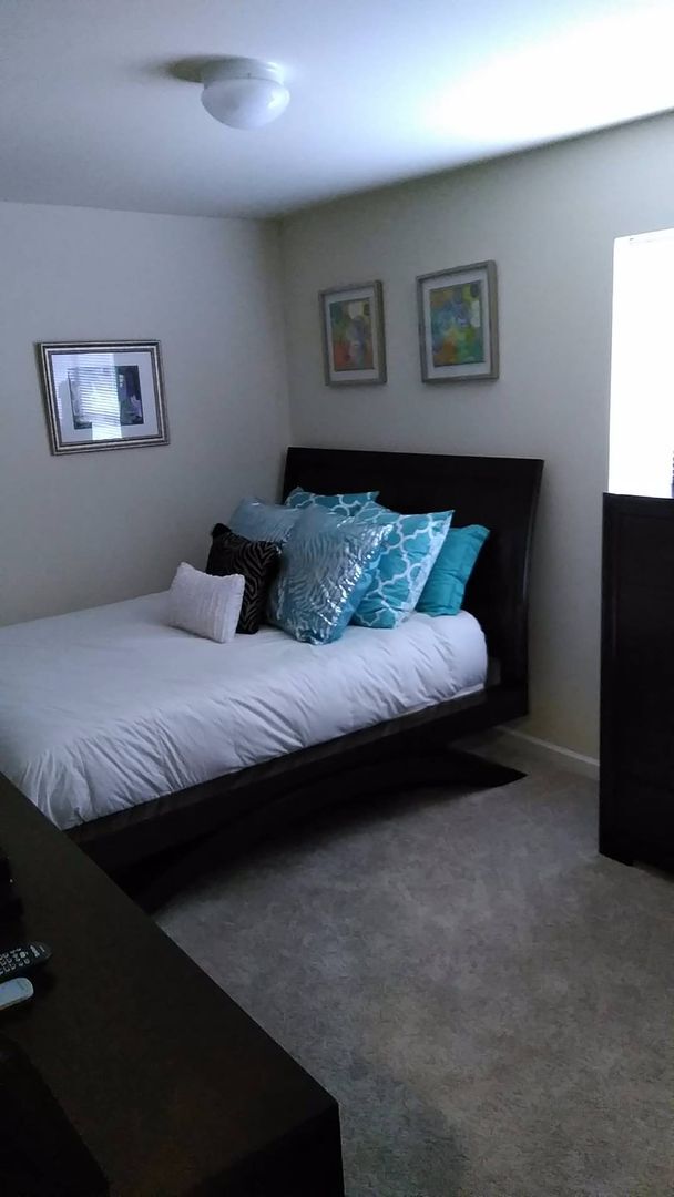 Building Photo - Beautiful Home Near University Area!