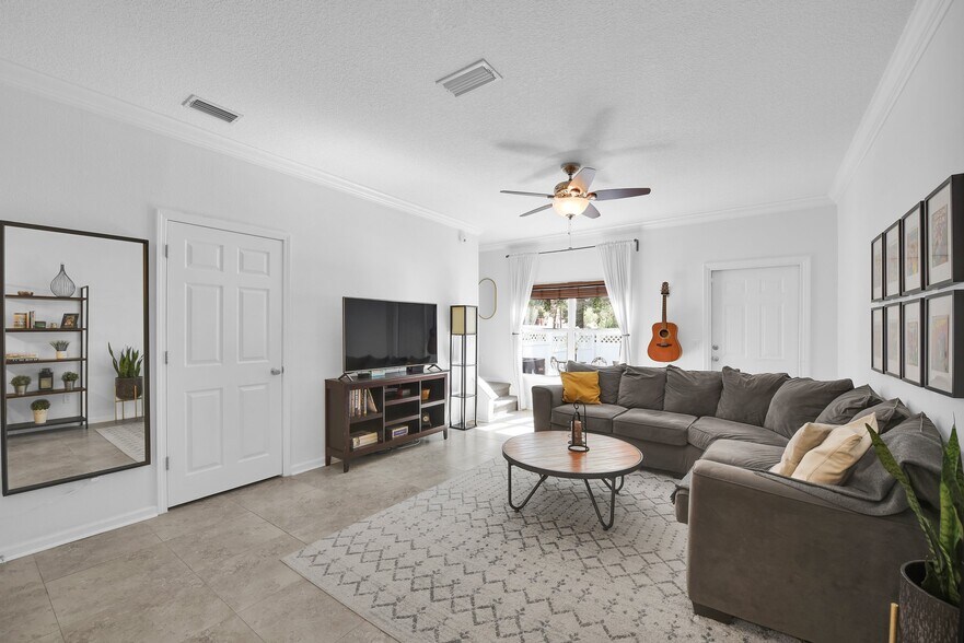 Building Photo - 377 Southern Branch Ln