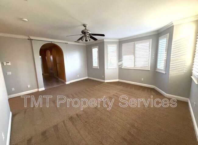 Building Photo - 6832 Salvaterra Cir