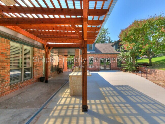 Building Photo - 10709 Green Valley Rd