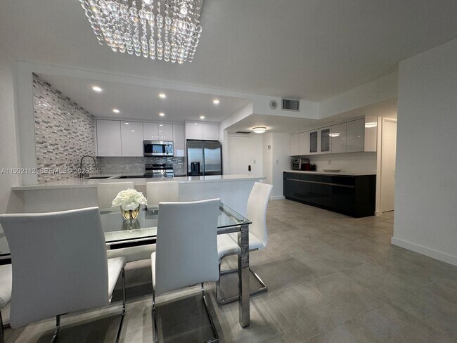 Building Photo - 3800 S Ocean Dr