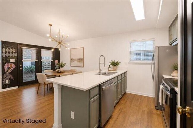 Building Photo - 4517 Eltham Park