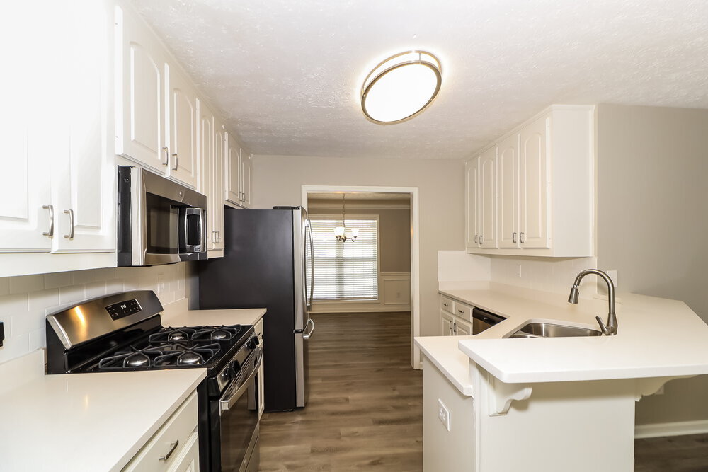 Building Photo - 845 Simon Ive Dr