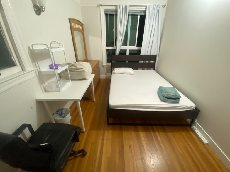 Building Photo - 1810 Euclid Ave