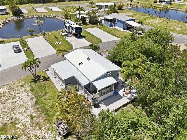 Building Photo - 851 Arapaho Trail