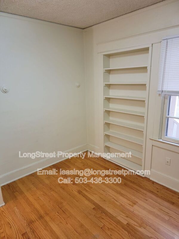 Building Photo - 1745 NW Jackson Ave