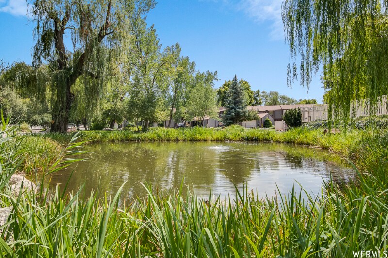 Building Photo - 5561 S Willow Ln