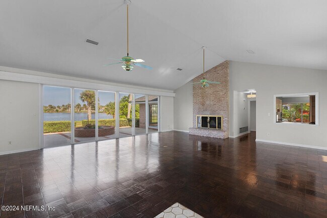 Building Photo - 185 San Juan Dr