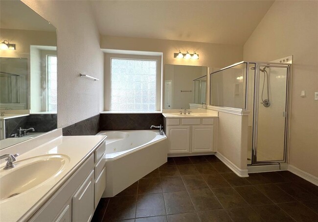 Building Photo - 5307 Riverstone Crossing Dr