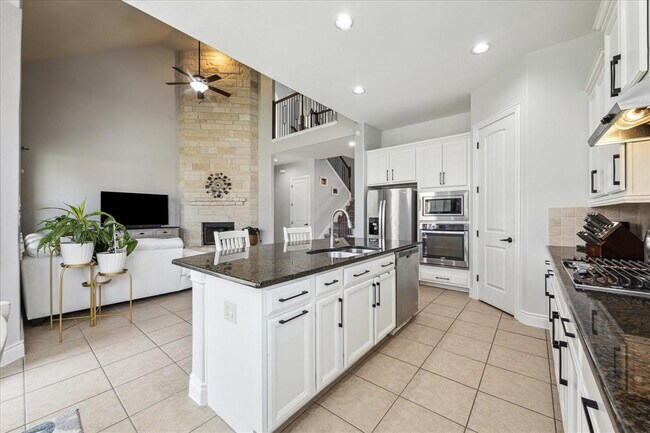 Building Photo - 2960 Gibbons Hill Ln