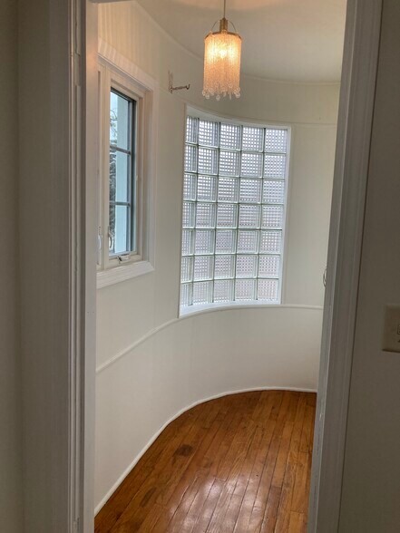 Building Photo - 6204 W Kimberly Rd