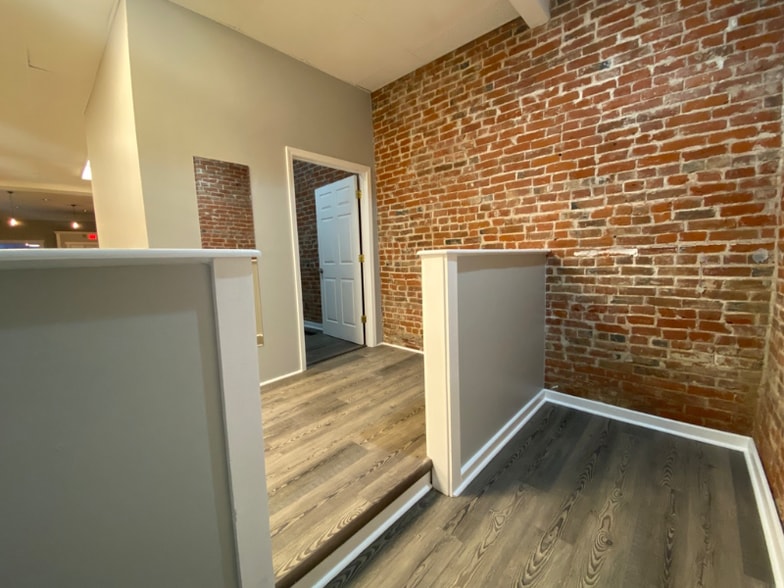 Building Photo - 2514 College Ave